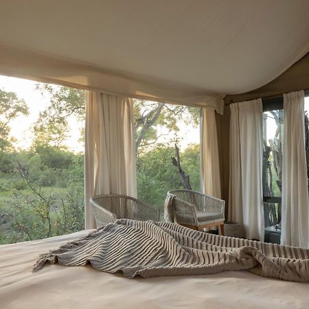 Simbavati River Lodge Timbavati viltreservat Exteriör bild