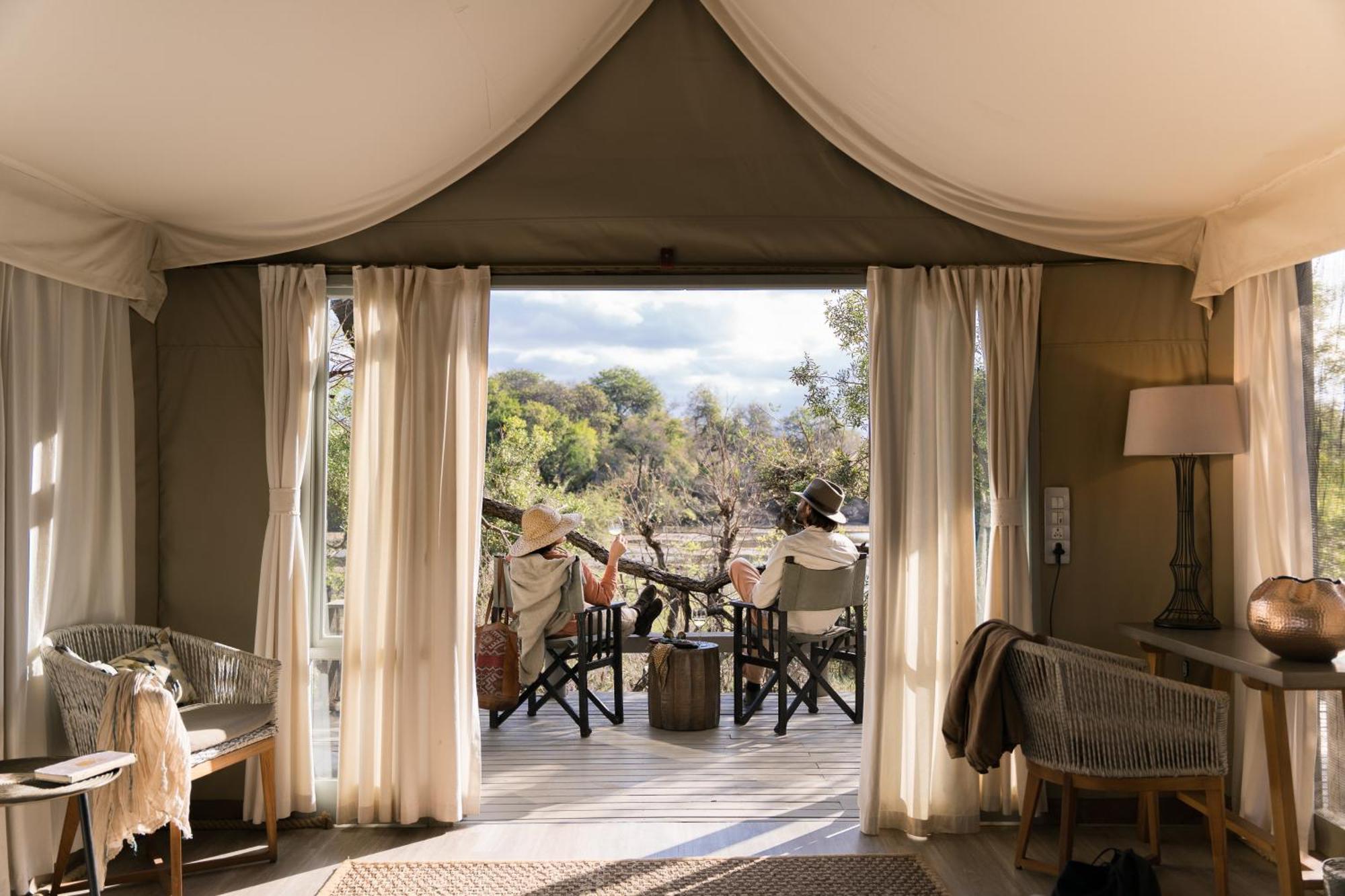 Simbavati River Lodge Timbavati viltreservat Exteriör bild