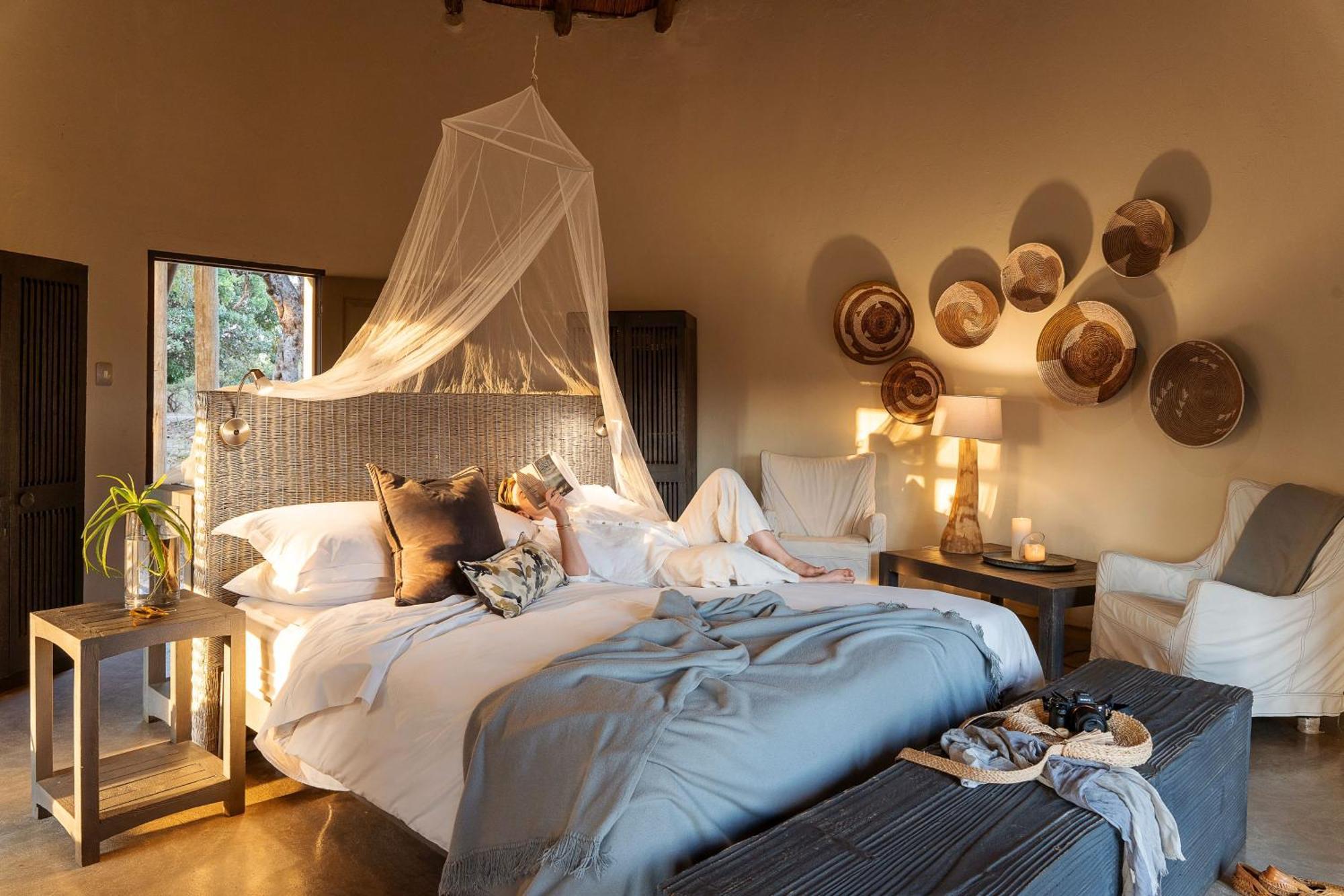 Simbavati River Lodge Timbavati viltreservat Exteriör bild
